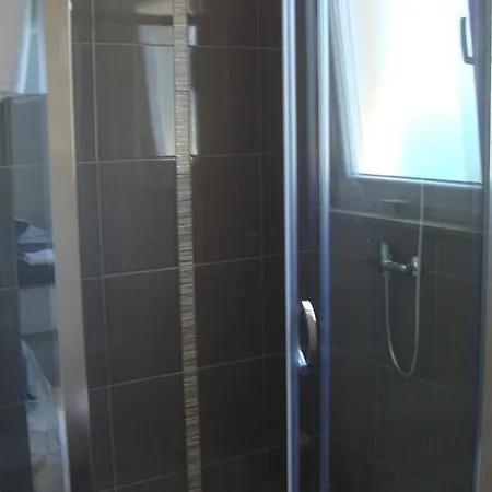 Nin 13172b Appartement Dračevac